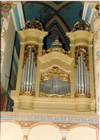 Organy nad oratorium