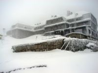 Strzecha Akademicka hostel in winter
